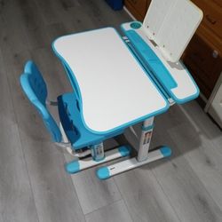 2 Height Adjustable Kids Desk And Chair Set 