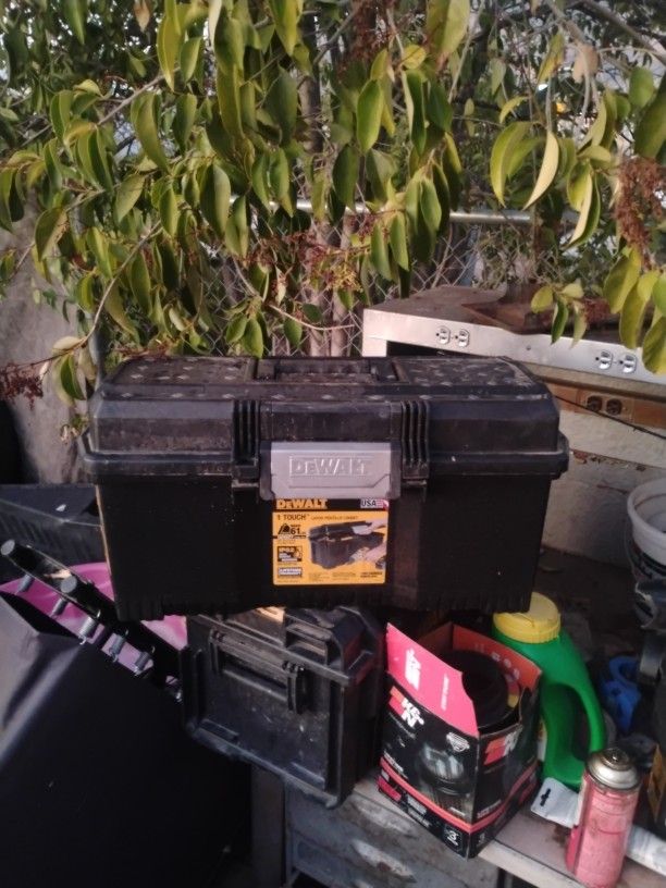 DeWalt Tool Box 