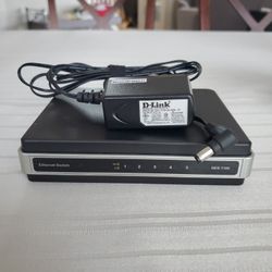 D-Link DES-1105 Desktop Switch 