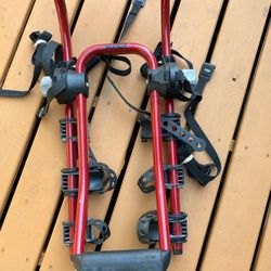 YAKIMA SUPERJOE PRO 3 BICYCLE RACK TRUNK MOUNT COLOR RED