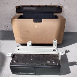 Jeep Cherokee OEM Rear Cargo CD Changer 