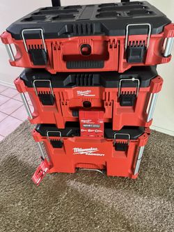 Milwaukee Package Out