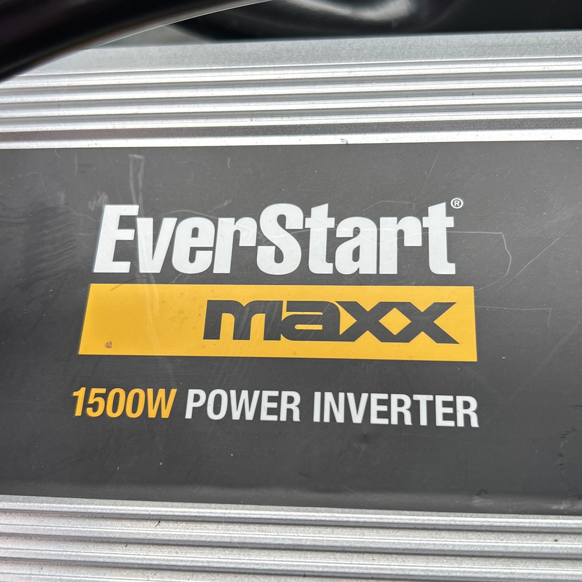 Everstart Maxx 1500 Watt Power Inverter PC1500E for Sale in Tucson, AZ -  OfferUp