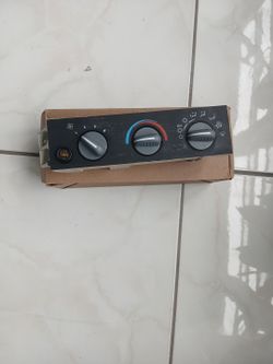 Gmc Savana/cheve Express Climate Control Module