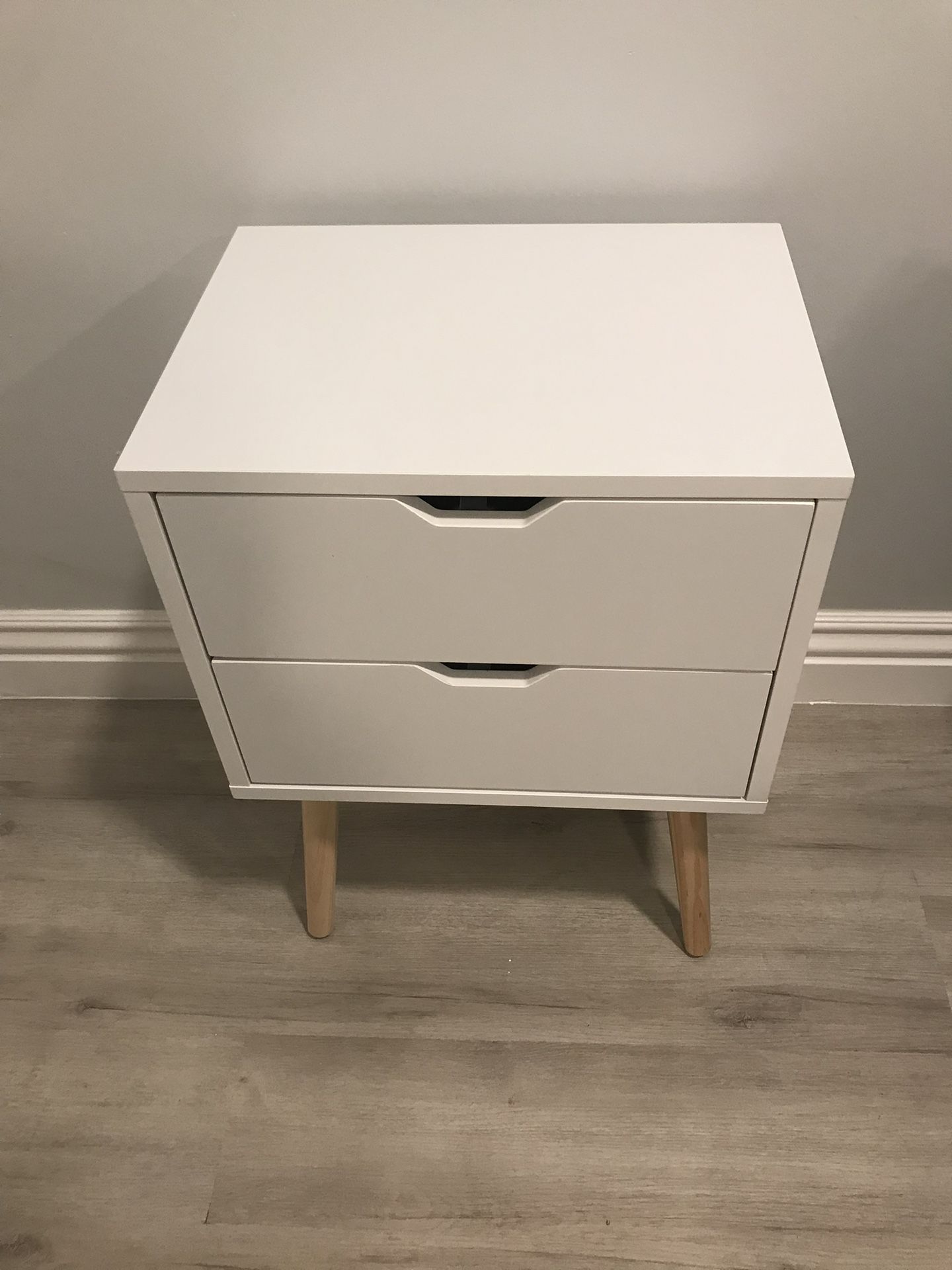 Modern  White  End Side TableNightstand  With Storage Drawer 