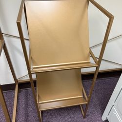 Magazine Stand