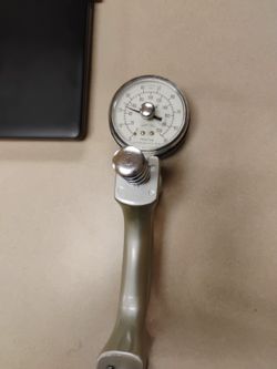 Baseline Hydraulic Hand Dynamometer.