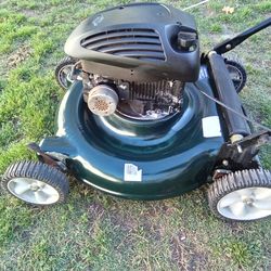 Briggs and Stratton Push lawnmower 21in