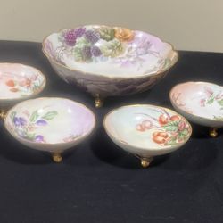 T & V Hand Painted Antique Berry Set With A Big Bowl And 4 Small Bowls Set 