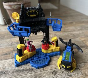Imaginext DC Super friends Battle Batcave And Batcopter