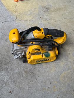 DeWalt DVW33 Corded Electric Belt Sander