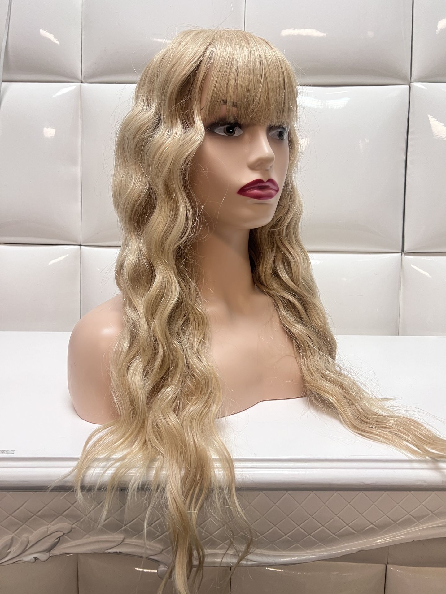 Synthetic Blonde Wig- Long Curly Hair Wig- Brand New $40 - Peluca Rubia Rizada Nueva