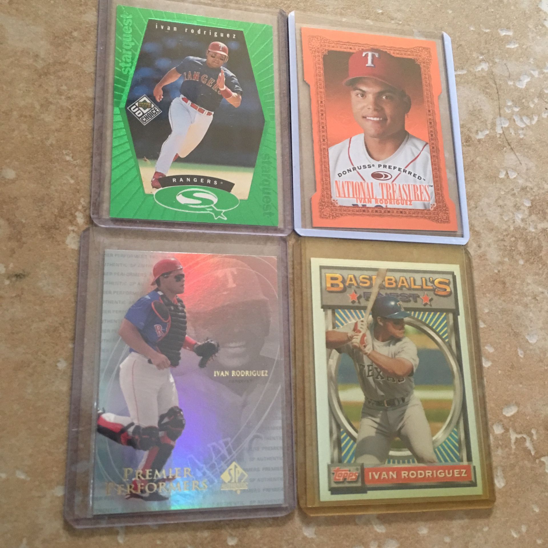 (4) Different LIMITED RARE Ivan Rodriguez Baseball Cards