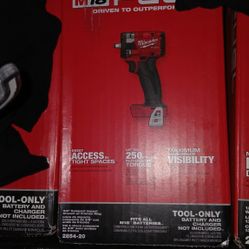 Milwaukee 3/8in. Drive Compact Impact Wrench 