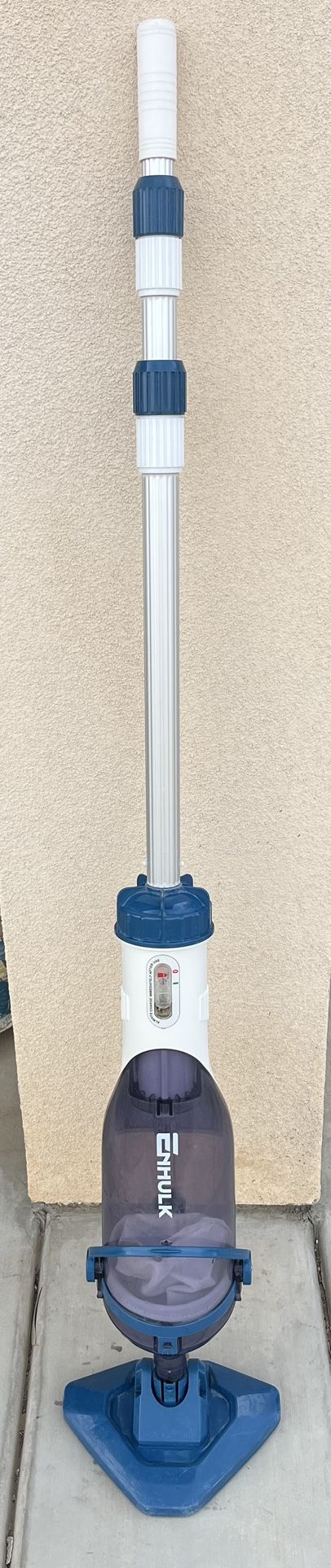 Rechargeable Pool Vacuum