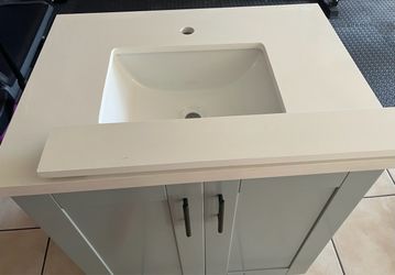 Bathroom vanity