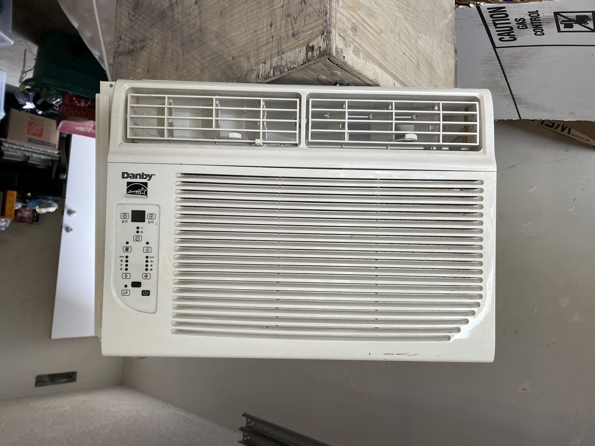 Window AC Unit