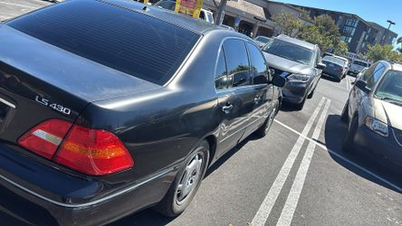 2005 Lexus LS 430