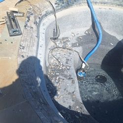 Pool And Spa Tile Repair 