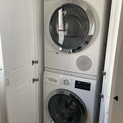 Bosch 800 Series Washer Dryer Set