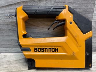 BOSTITCH BTFP71875 HEAVY-DUTY 3/8" CROWN STAPLER (185374-1)
