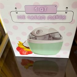 1 QT ICE CREAM MAKER BRAND NEW