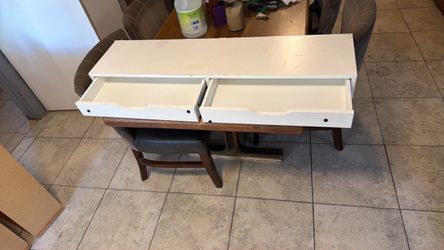 Litle table