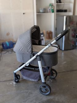 Uppababy Cruz and Bassinet