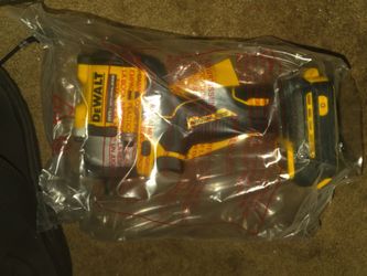 DEWALT ATOMIC COMPACT DRILL 20 V