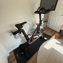 Peloton Bike | Clean, Like New