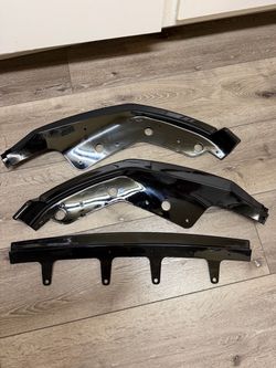 Black plastic Fender Brackets Set of 3