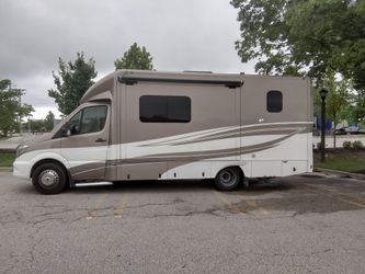 2015 RV Villagio by Renegade Model 25RBS