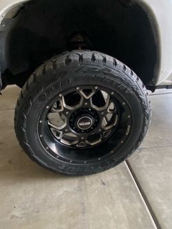 SOTA OFF ROAD 8 LUGS 33x12.50R20