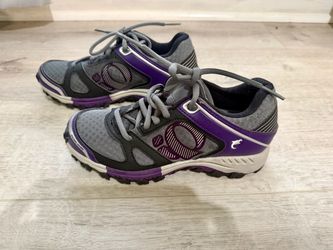 The Pearl Izumi X-Alp Seek V Women's SPD Cycling Shoes in EU size 37
