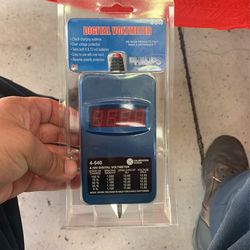 Digital Voltmeter 