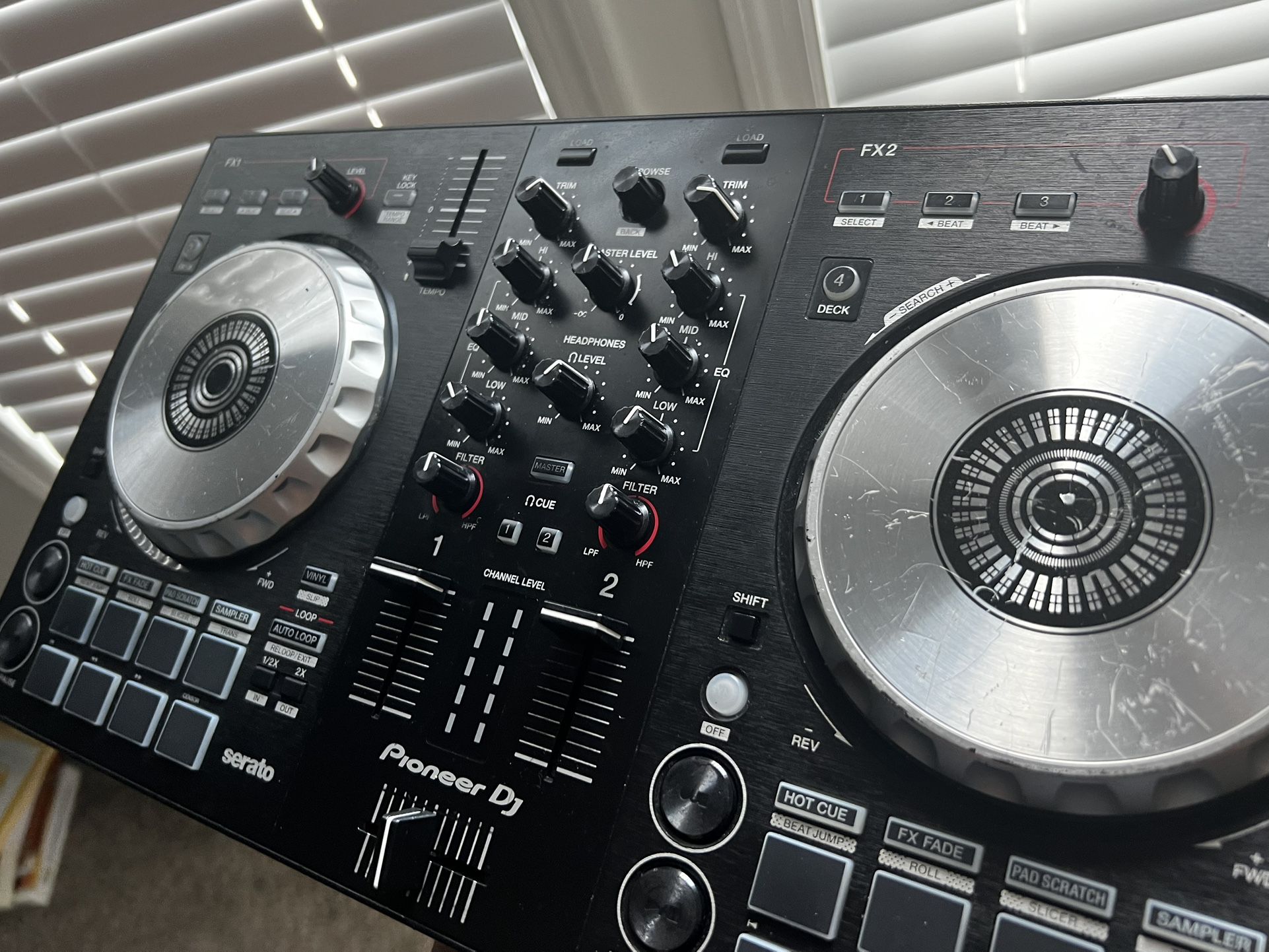 Pioneer DJ Deck / Turntable