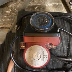 Grundfos Nonsubmersible Circulation Pump 