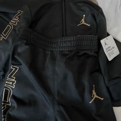 Jordan 2-Piece Set – Size 12M | Black & Gold | NEW WITH TAGS