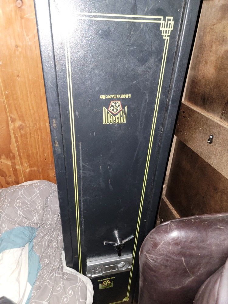 Stand Up Gun Safe