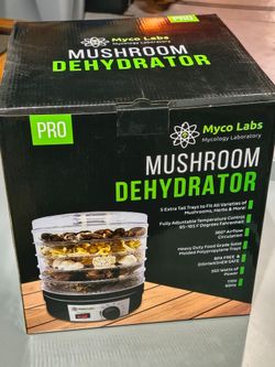 Food dehydrator - brand new!