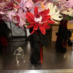 Spooky Halloween Artificial Flower Centerpieces