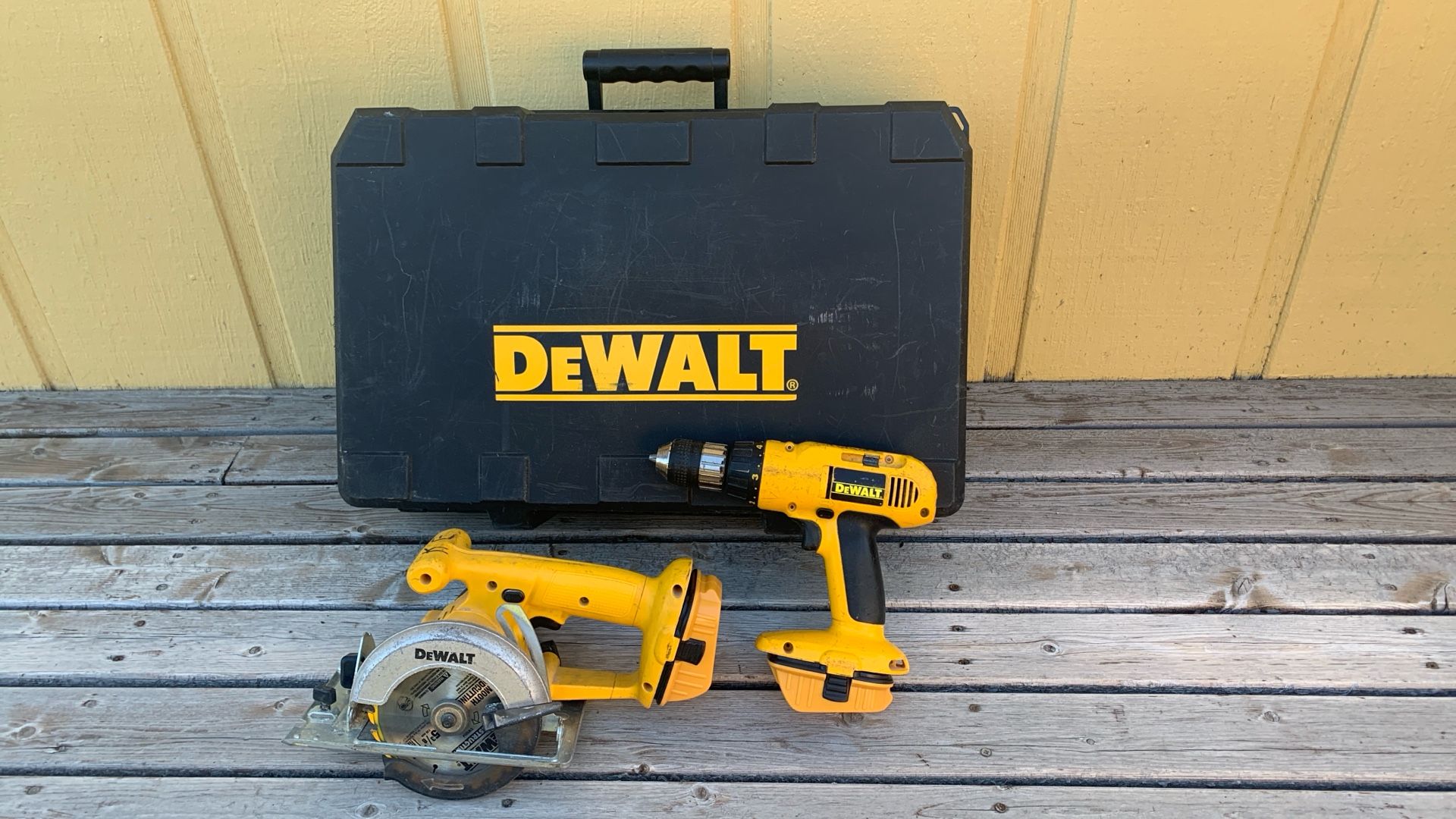 Dewalt Drill & Circular Saw Combo 20 Volts Or 18 Volts