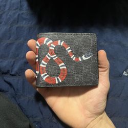 “Gucci” Snake Wallet 