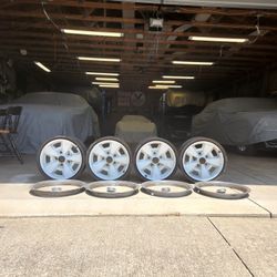 Chevy 15 X 7  Z28 / Chevelle Rims, Trim  Center ca
