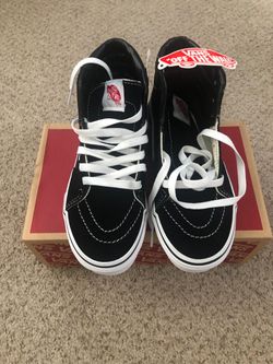 Vans youth size 2.5 Sk8-Hi High-Top Sneakers Black and True White