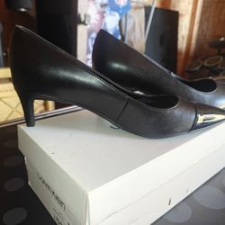 Women Calvin Klein Dejella pump - Size 9.5