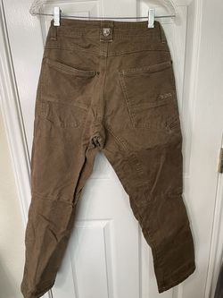 Kuhl Women's Outdoors Camping Hiking Pants with Zipper Pockets for Sale in  Tacoma, WA - OfferUp