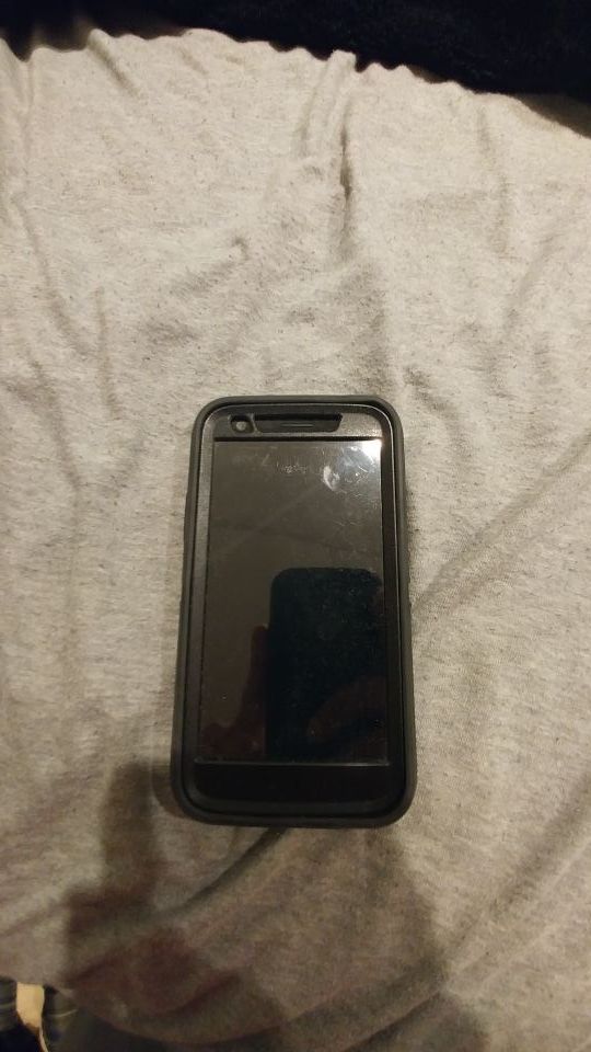 LG G5 Cell phone (verizon)