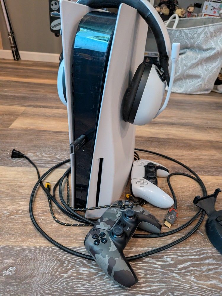 PlayStation 5 Controllers And Sony Inzone H9 Headset, And WD_Black 1tb SSD