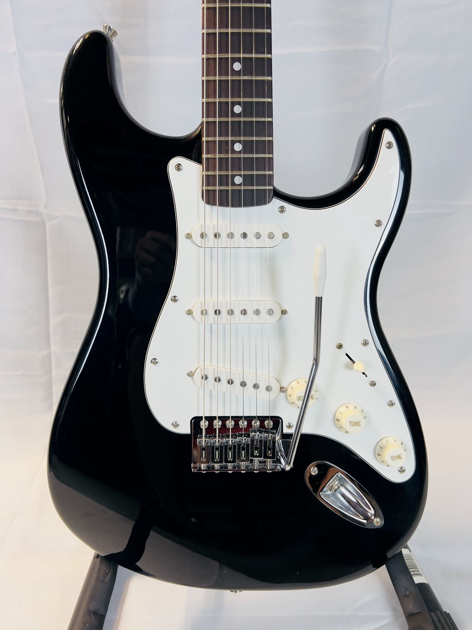 Squier Standard Stratocaster with Rosewood Fretboard